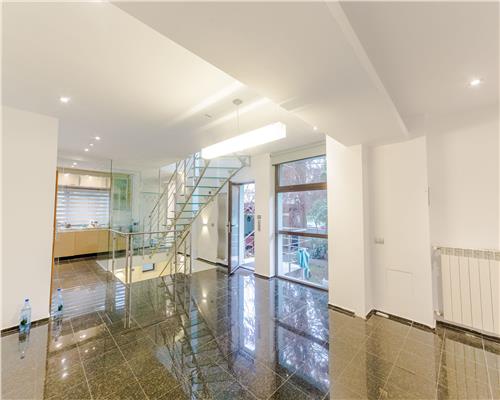 Vanzare Vila 5 Camere Vatra Luminoasa